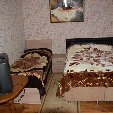 3 Room Flat In Tiflis Exterior foto