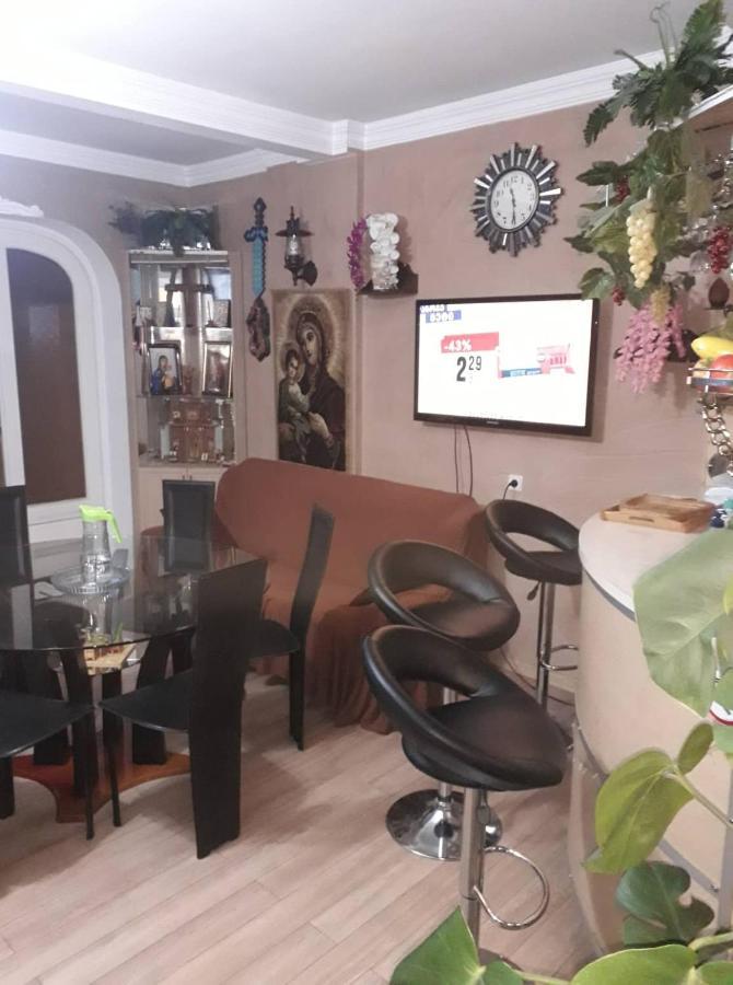 3 Room Flat In Tiflis Exterior foto