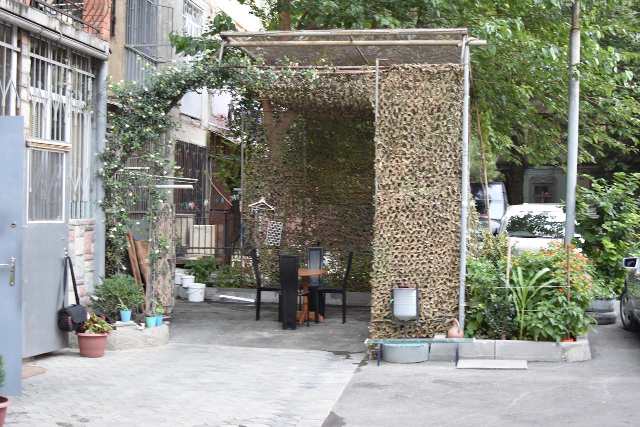3 Room Flat In Tiflis Exterior foto