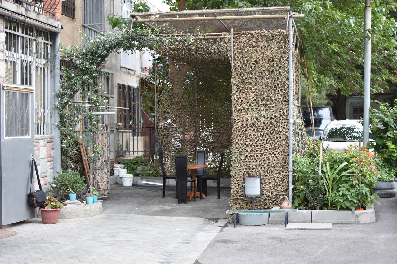 3 Room Flat In Tiflis Exterior foto